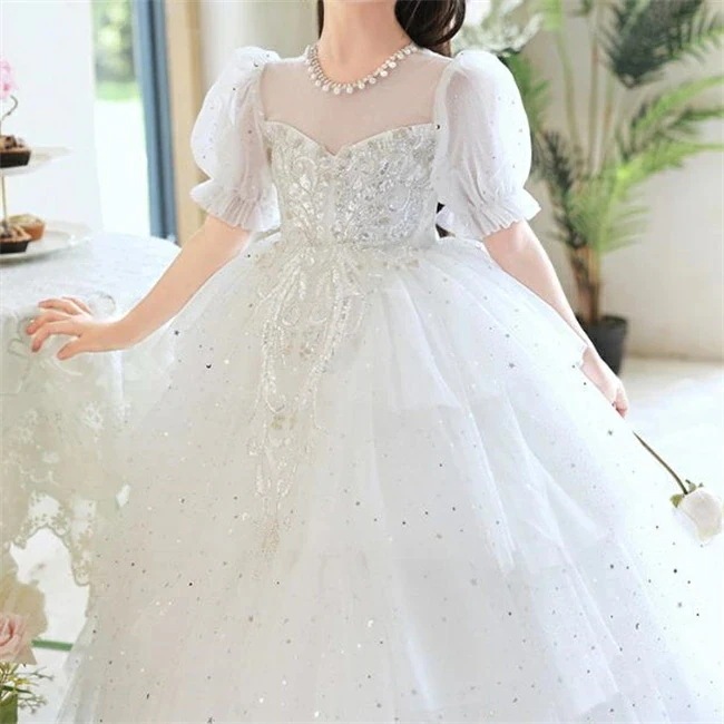 ホワイト ロングドレス　キッズ　ドレス　子供ドレス　Aライン　マキシ丈　フォーマルドレス　ワンピース　キッズ服 子供服 女の子 子ども　発表会　七五三　演出舞台結婚式卒業園　入園式 ピアノ　100-1