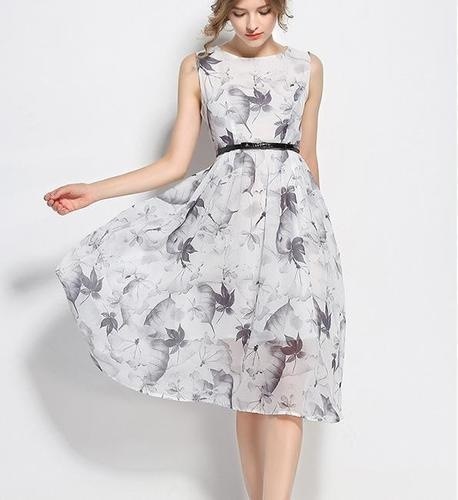 1279．花柄ノースリーブロングワンピース（ホワイト）