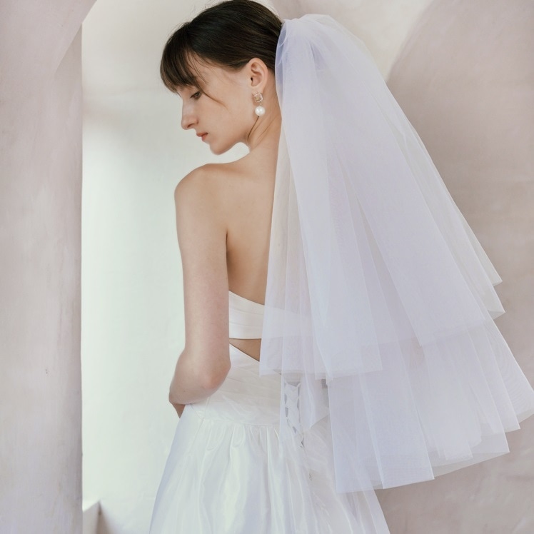 ベール レディース ティアードデザイン ウェディング パーティー 結婚式 二次会 披露宴 ミモレ フレア チュール 透け感 シースルー 薄手 可愛い きれいめ 大人可愛い 上品 おしゃれ 主役級