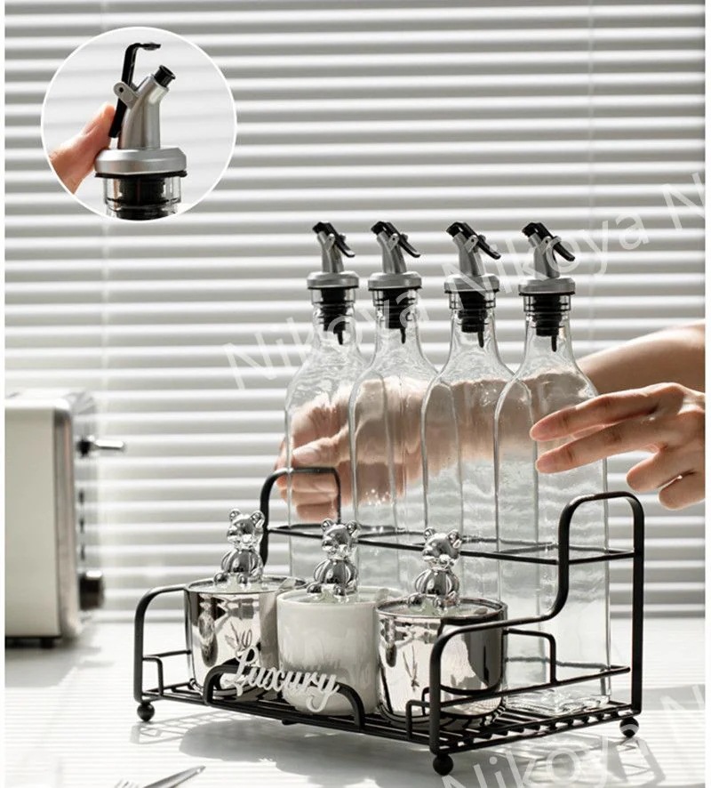 キッチン雑貨調味料入れセット容器 オイルボトル 塩入れ 調味料ケース 調味料入れ 調湿効果 キッチン雑貨 調味料入れセット 調味料容器 砂糖入れ 台付き キッチン用品 調味料収納 使いやすい 便利 湿 5,357円