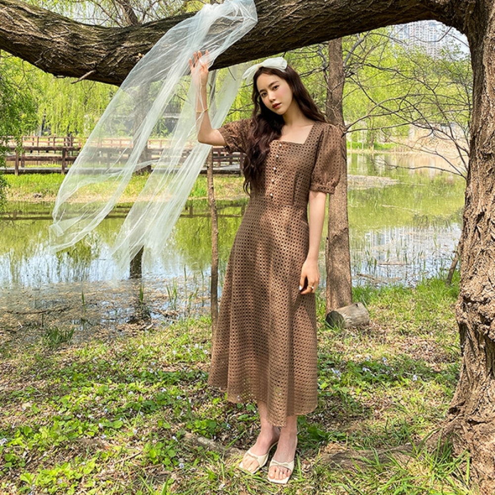 (JSTYLEのイーブレット) イーブレットセリングティーパンチングスクエアロングドレス Jスタイル