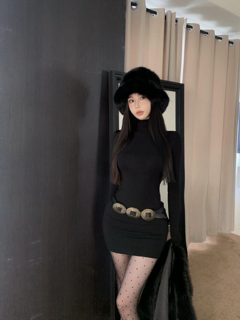 ワンピース ベルト レディース ミニ ショート 膝上 長袖 ハイネック タイト スリム 細身 ストレート 伸縮性 フェミニン ウエストマーク きれいめ シンプル おしゃれ かっこいい こなれ感 クール