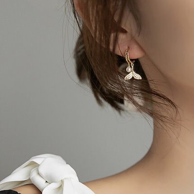 S925銀針 ｃｚダイモンド ピアス 韓国 パール アレル...のサムネイル