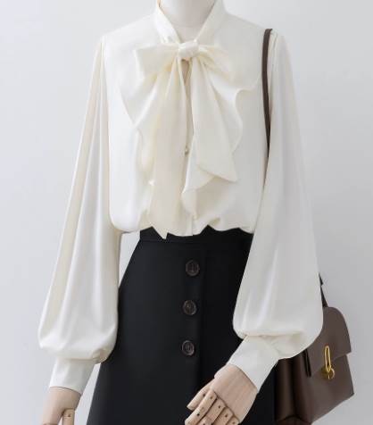 レディース トップス シャツ ブラウス 長袖 ボリューム袖 パフスリーブ 襟なし リボン かわいい 大人可愛い きれいめ シンプル 上品 おしゃれ レトロ ガーリー エレガント 存在感 とろみ感 ラブ