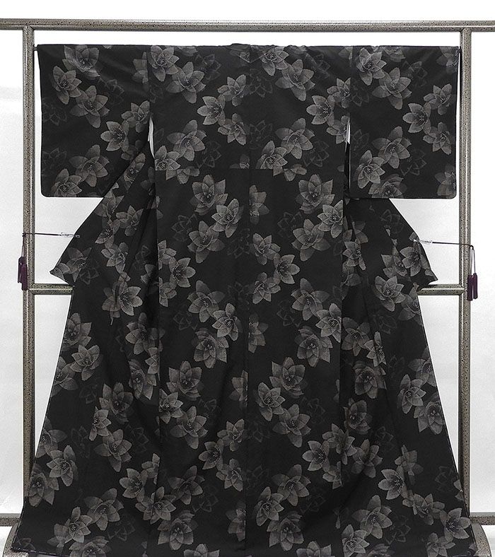 紬 正絹 9マルキ 花絣模様 身丈171cm 裄丈66.5cm 大島紬 リサイクル d4013