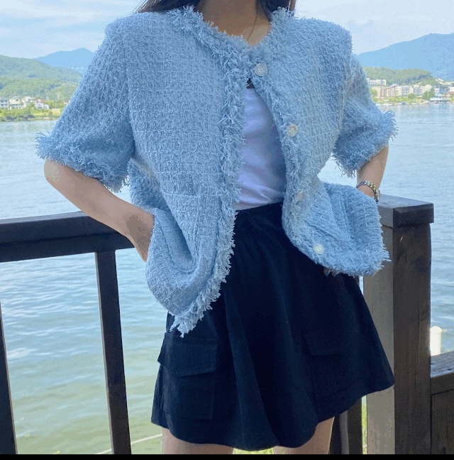 夏のお呼ばれスタイル 半袖タッセルツイードジャケット