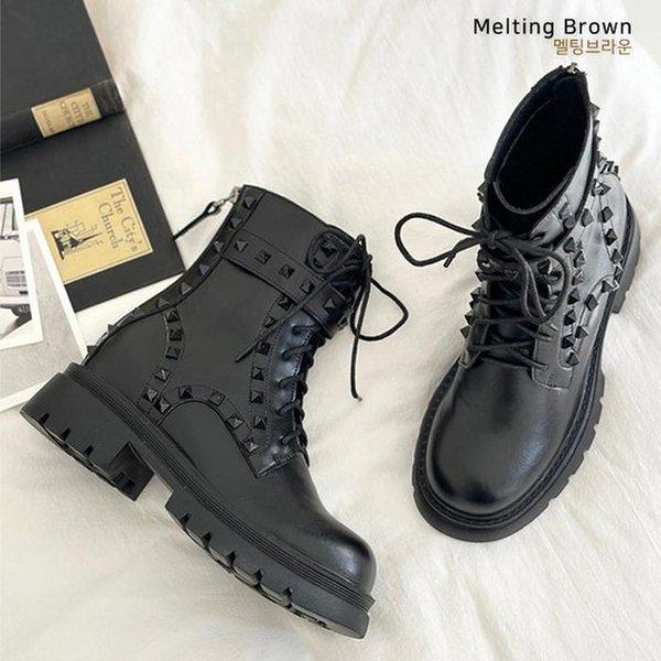 女性用ワーカーズスタッドチャンキーヒールブーツ MT40