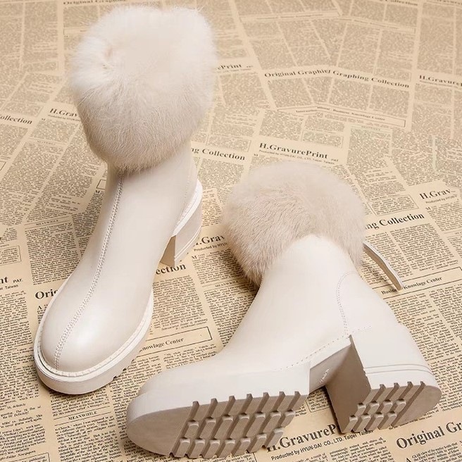 真兎毛スノーブーツ冬の新作本革ハイヒール婦人靴白加絨加厚保温綿靴綿靴 14,818円