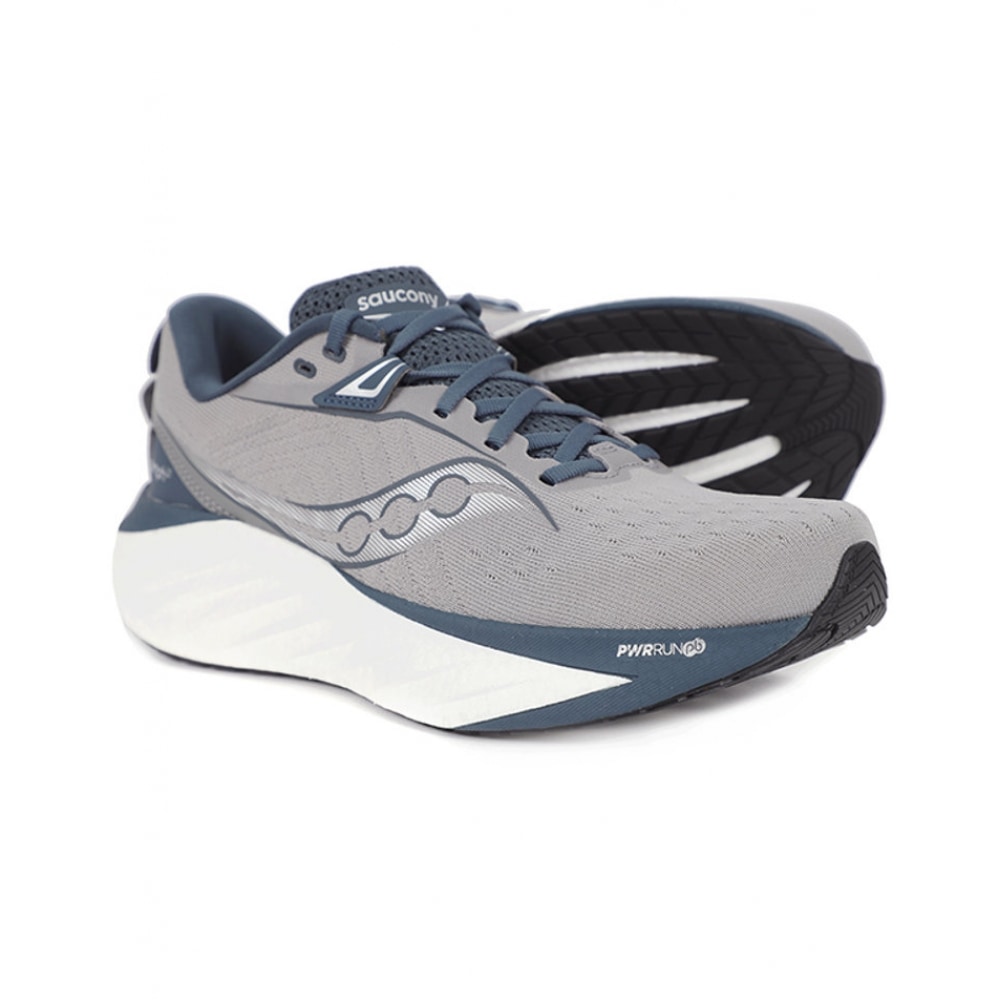 サッカニー ランニングシューズ トライアンフ 22