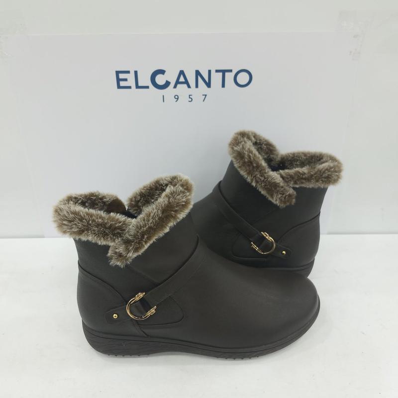 () 天然ラムスキン 足が楽で足幅の広いファーアンクルブーツ LCWA67U54C85