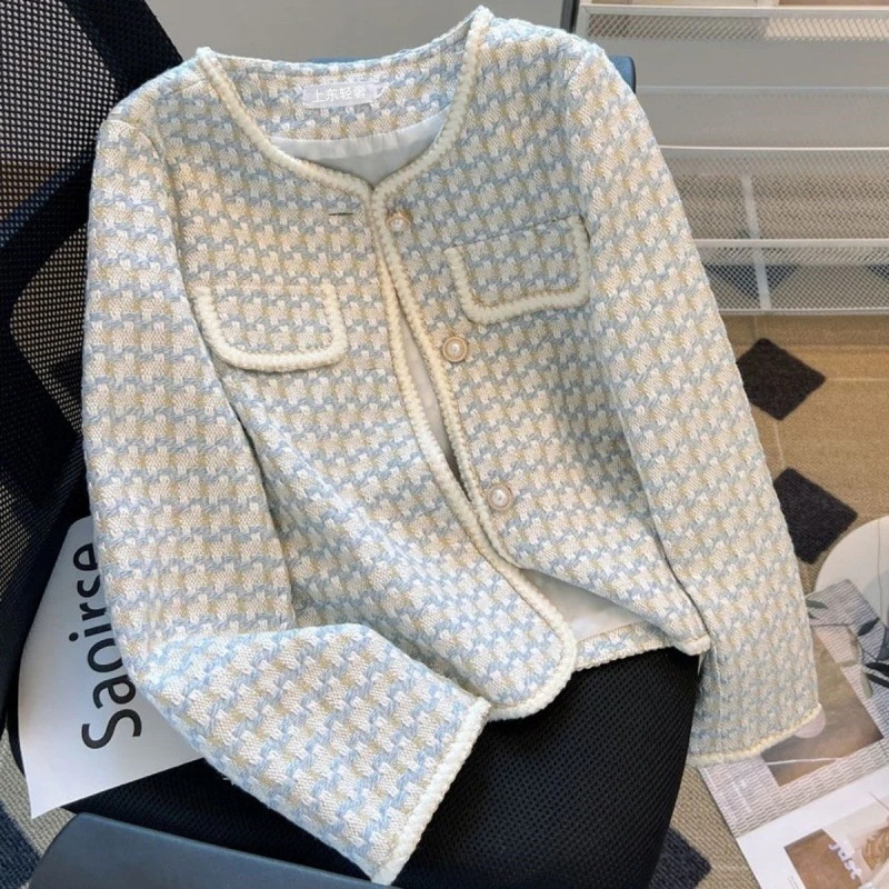 （細工が凝っている）女性のための小さなフレグランスジャケット春と秋の薄い2025年の新しいのあるフランスの気質ハイエンドショートハンドトゥーストップ