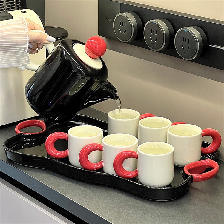 激安セール カップセット 陶磁器カップ トレイ 大人気 ジョー移行プレゼント マグカップ 茶器セット マークカップ ティーポット 水筒 コーヒーカップ