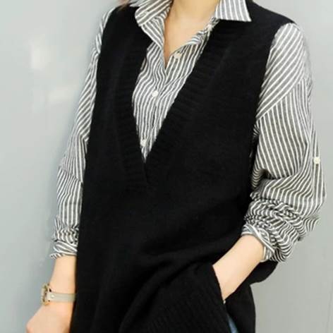 トップス ベスト ジレ プルオーバー 袖なし 襟なし Vネック ニット かわいい 大人可愛い きれいめ シンプル 大人 上品 おしゃれ かっこいい 大人女子 レトロ こなれ感 ラフ クール モダン 個