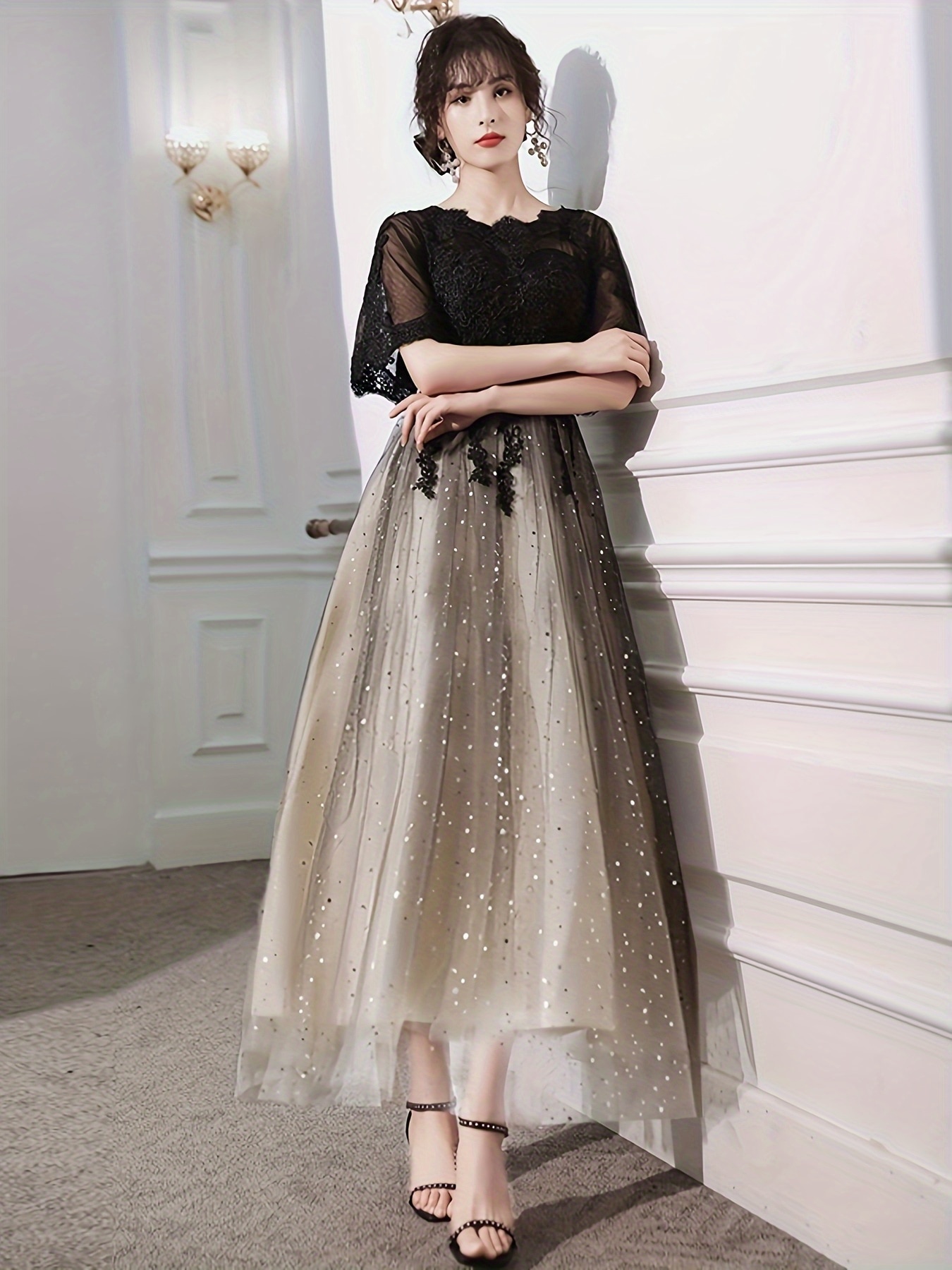 エレガントな女性のポリエステル刺繍Aラインガウンクルーネック長袖フォーマルイベントリサイタルコンサートレセプション用の織りAラインパーティードレス