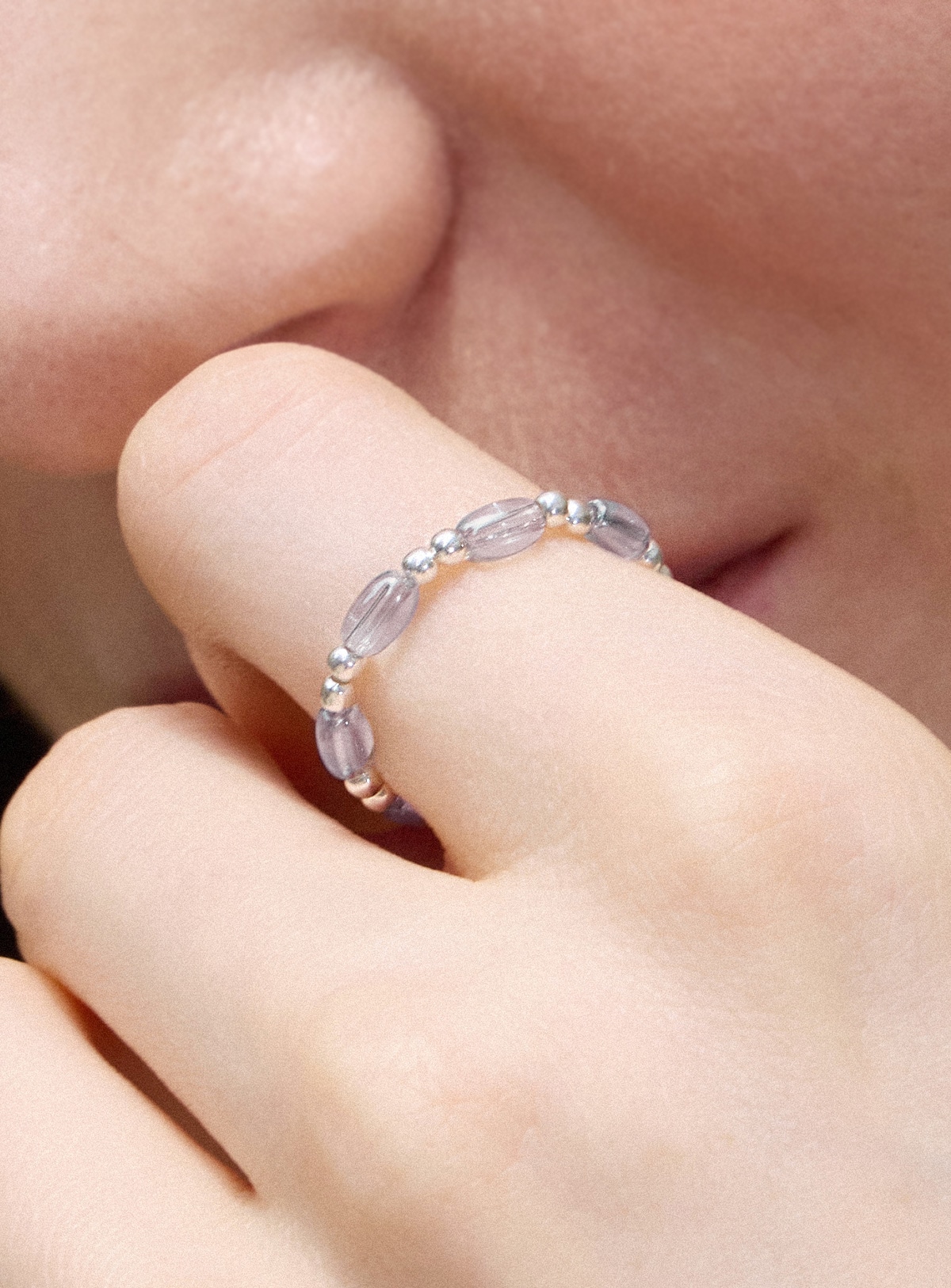 925シルバー ドリズルビーズリング華奢で上品な指先に