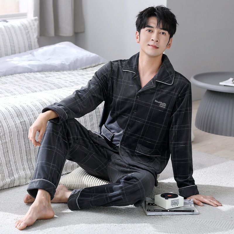 男性用アイランドベルベットパジャマ秋と冬厚みのあるコーラルベルベット冬は暖かく屋外で着用可能男性用春と秋のホーム服スーツ