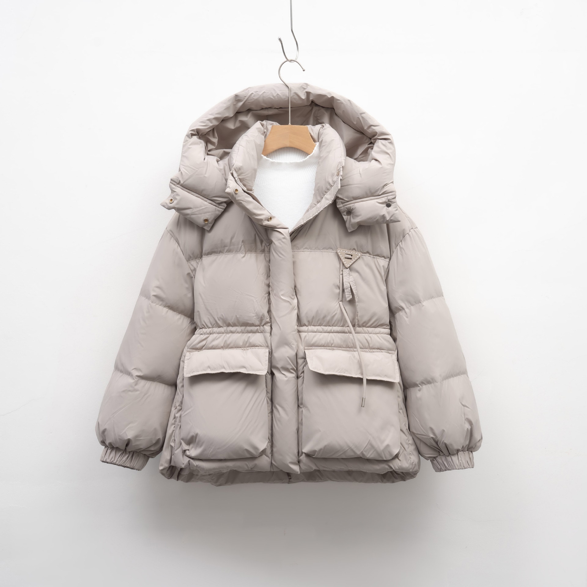 平湖秋冬新作ショートフード付き厚手ルーズパンホワイトダックダウンファッション暖かいジャケットダウンジャケットレディース