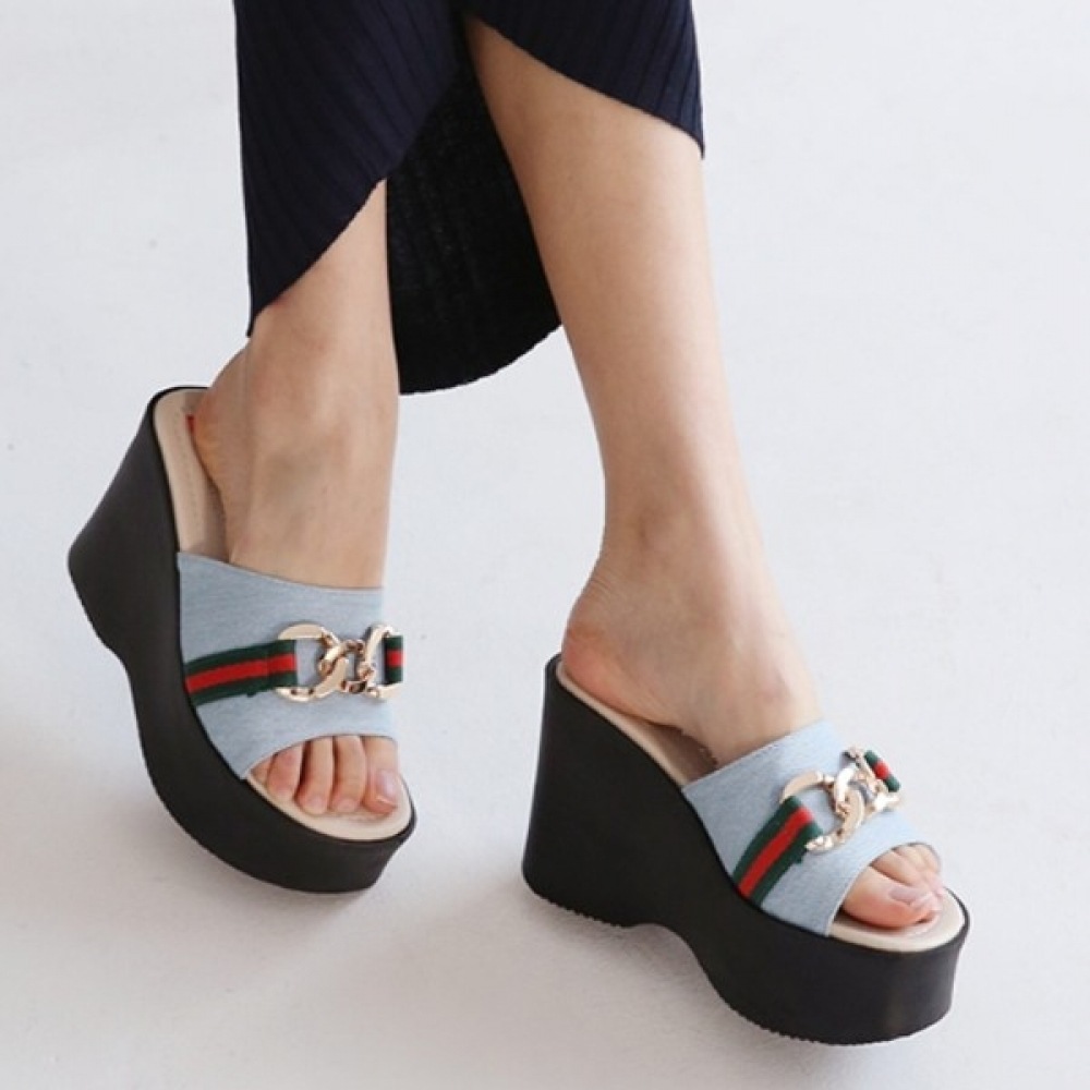 (Ninaspari) 韓国製ゴールドチェーンデニムチャンキーヒールスリッパ