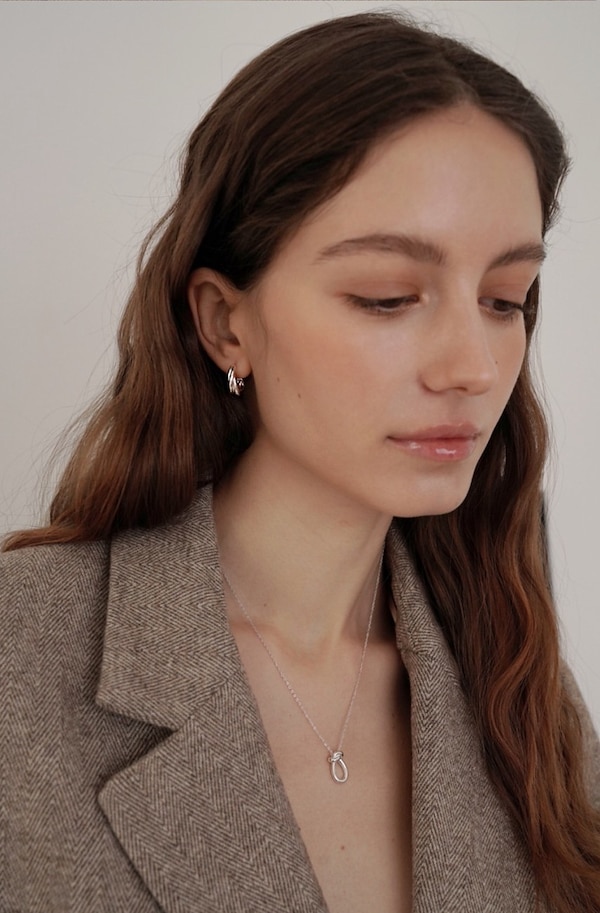 【justLoveR.】TAMIA EARRINGS ピアス★AESPA カリナ着用 ピアス justLoveR.】TAMIA EARRINGS ピアス☆AESPA カリナ着用 ピアス