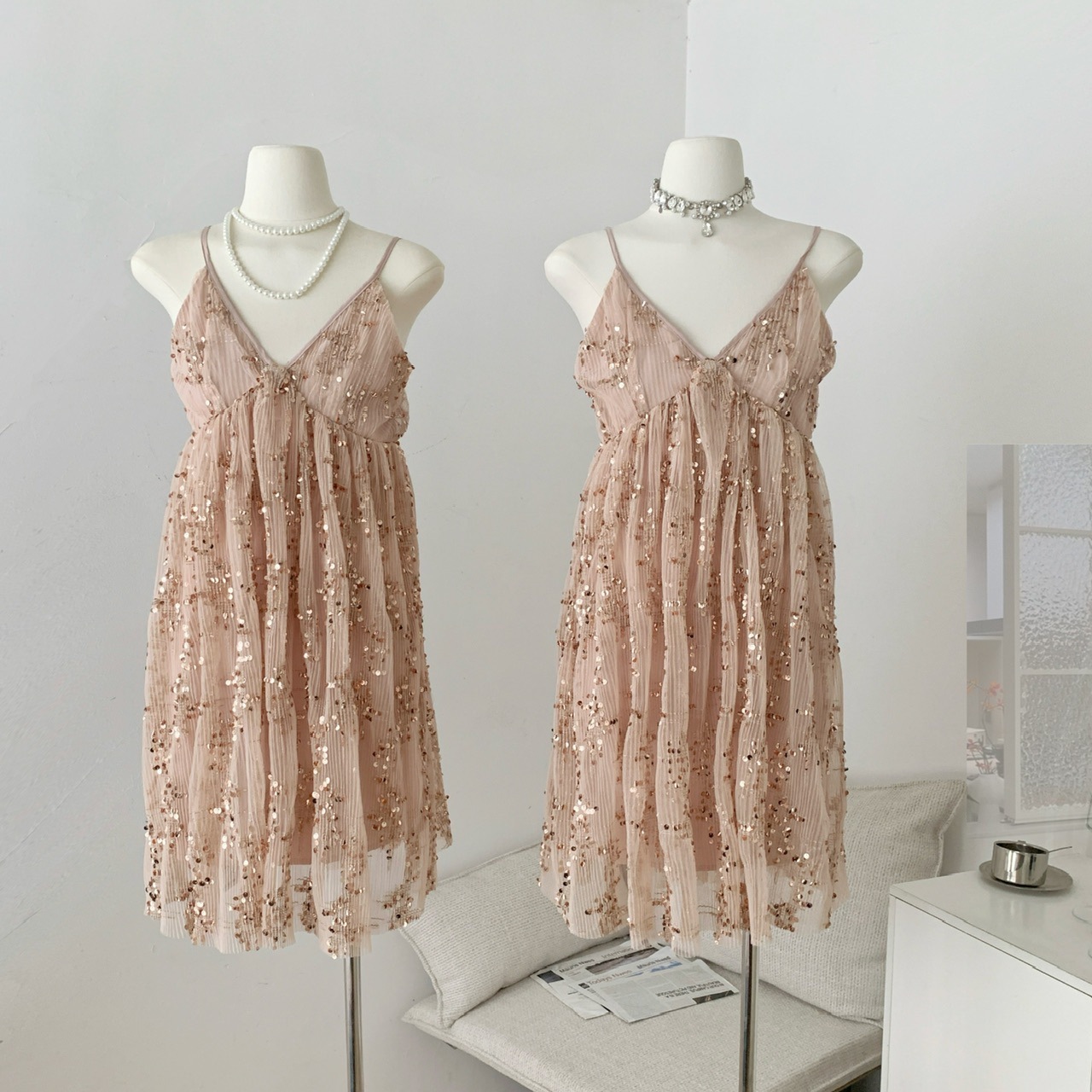 2025夏お姉さん風深vスパンコールのキャミソールワンピース女らしさ腰を収めるリゾート風スカート 4,786円