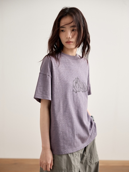 レトロなラウンドネックの小さいバージョン半袖トップ夏小さなタートルネックプリントルーズ Tシャツ女性用