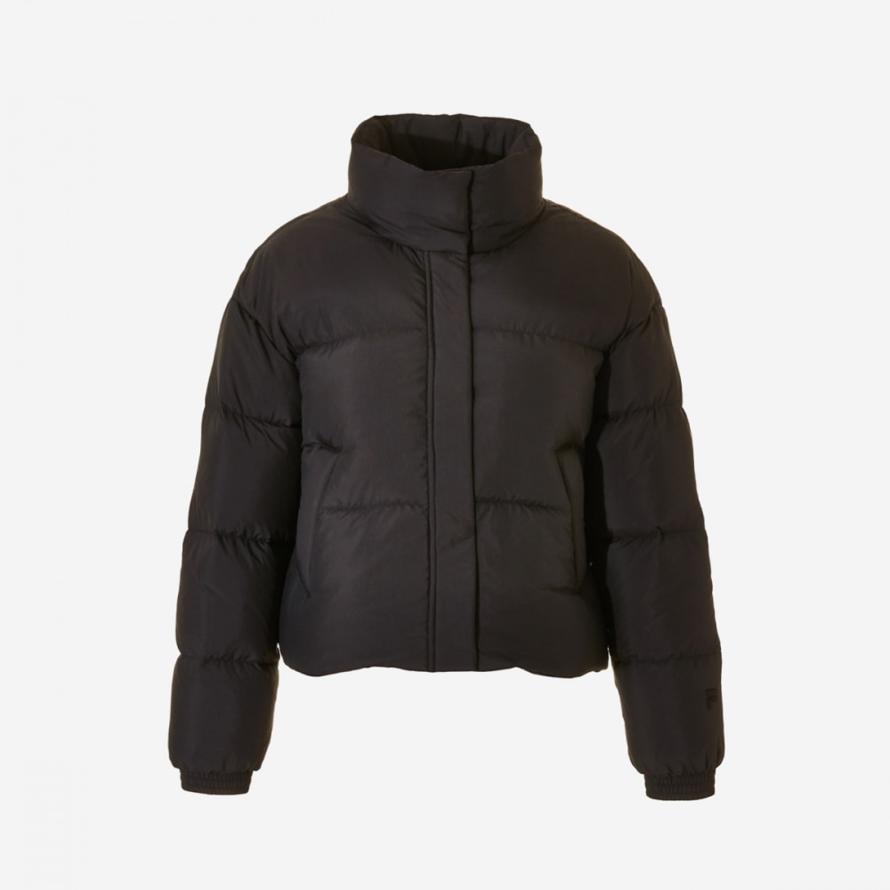 フィラウーマンエッセンシャルコンフォートフィットショートダウン FS2DJF4151F-BLK