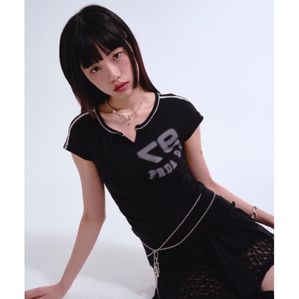PRENDA 97PDC LOGO LACE NECK TEE BLACK PRTVSURS23WC6
