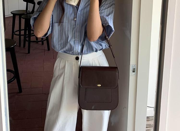 ショルダーバッグ 黒 ハンドバッグ ブラック バック 韓国 秋 個性的 冬 高級 横長 正方形 かわいい かっこいい 新作 レディース きれいめ 素敵 バッグ シック 斜め掛け 鞄 カバン レトロ