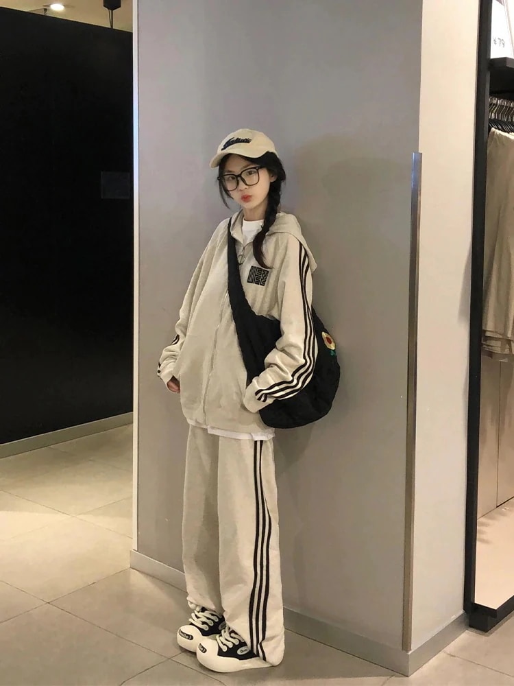 長袖スーツ 秋冬 2点セット トップス お出かけフード付き 羽織り ショート丈 セットアップフルパーカー ルーズ サイド上下ボトムス ストレート系冬 ゆったりサイズワイドシルエットリラックストラック長