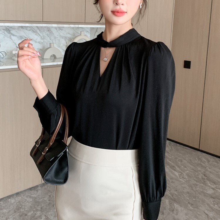 バックリボン トップス カットソー 長袖 ホルターネック ストレート リボン 薄手 かわいい 大人可愛い きれいめ シンプル 大人 上品 おしゃれ お洒落 エキゾチック 大人可愛い 大人女子 こなれ感