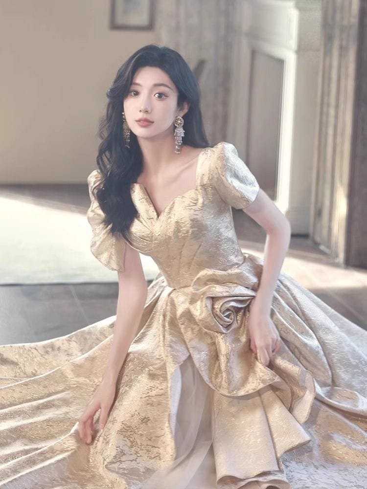 【2枚購入で 3oo円OFF！】ドレス2025婚約ドレスアート試験大人の宴会ホストプリンセスドレス女性 7,110円