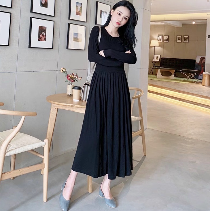 レディース ワンピース フレア ロング 長袖 ラウンドネック Aライン フェミニン プリーツ ハイウエスト かわいい 大人可愛い きれいめ シンプル 上品 おしゃれ かっこいい こなれ感 ガーリー