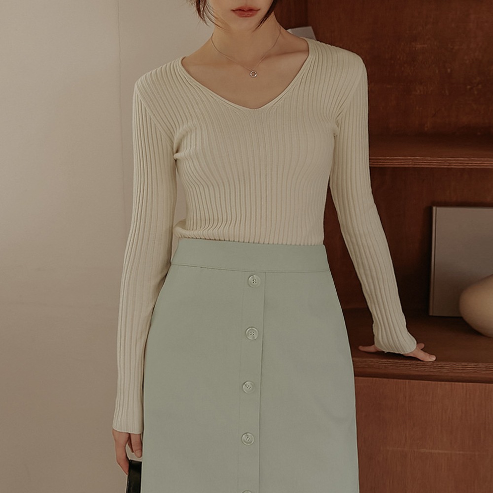 ペルスリムゴルジVネックニット