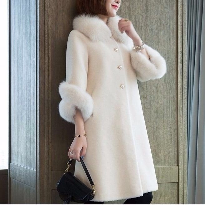 ムートンコート レディース ジャケット アウター ボア フェイクファー コクーンシルエット もこもこ フード付き ミディアム丈 ボア オーバーサイズ 韓国風 軽い 軽量 フード付き 冬服 lout00