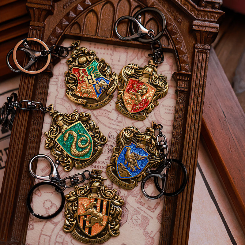 【1つ買うと10つ無料】ハリーポッターキーホルダー合金エンボスホグワーツの 4 つの家バッグペンダント魔法のギフト