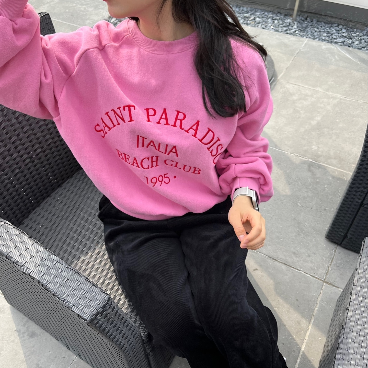 [注文殺到] イチゴ牛乳 セント レタリング クロップ 春 トレーナー 2color