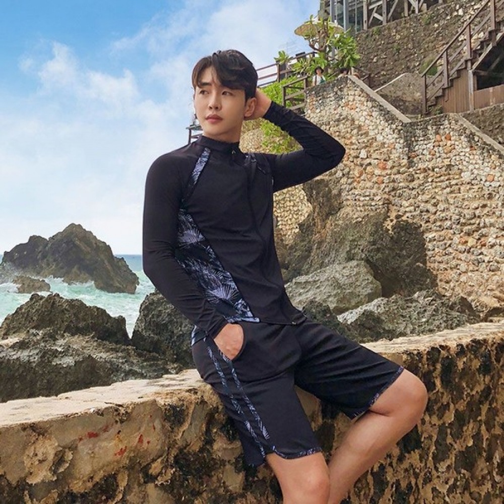 (Vivarup) スタイリッシュラッシュガード-メンズ SW15970F ジップアップラッシュガード水着ビーチウェア