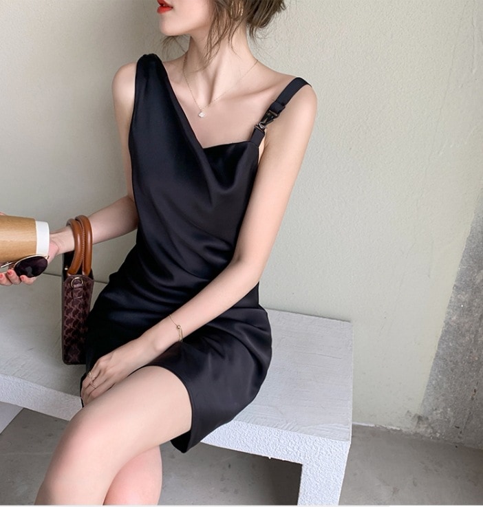 ワンピース ワンピドレス ミニ ミニ丈 ショート ショート丈 ノースリーブ カシュクール フレア セミフレア 細身 Aライン アシンメトリー スマート ハイウエスト 薄手 かわいい 可愛い