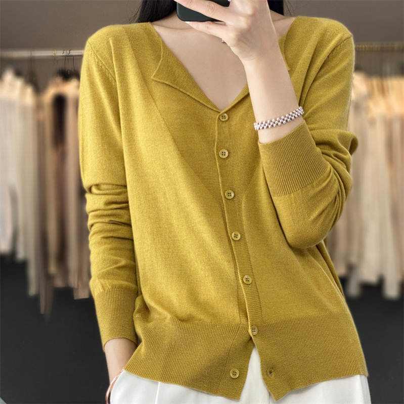 通勤 秋 大きい 前開き春 お出掛け おしゃれ ショート ニット カーディガン 洗濯 女性 冬 柔らか シンプル 柔らかい 会社 普段着 薄手 冷房対策 韓国 ニットカーディガン 洗える Vネ