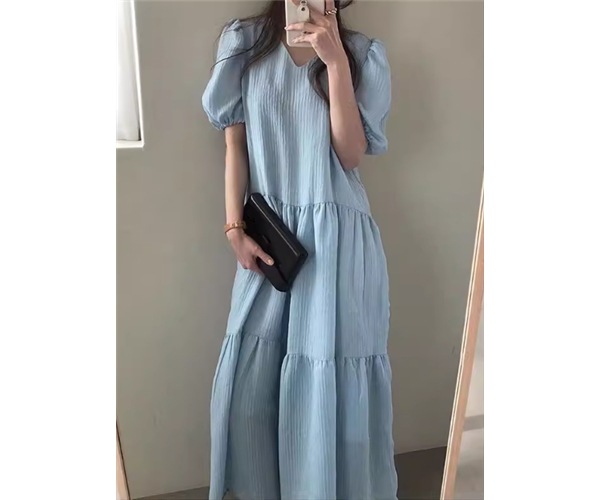 レディース ワンピース プルオーバー ロング マキシ 半袖 ボリューム袖 パフスリーブ Vネック ティアード フェミニン かわいい 大人可愛い きれいめ シンプル カジュアル 上品 おしゃれ レトロ