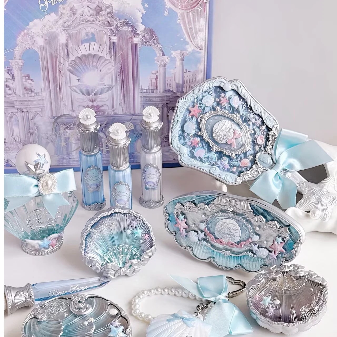 FLOWER KNOWS【新作登場 正規品】コスメセット/シェルパールシリーズセット/貝殻/誕生日プレゼント/記念日プレゼント/アイシャドウ+チーク+リップ+パウダー+香水 7,990円
