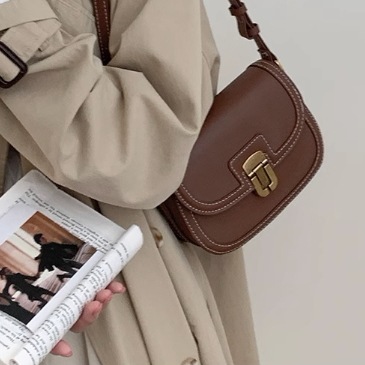 鞄 バック ショルダー ショルダーバック かわいい 大人可愛い きれいめ シンプル カジュアル 大人 上品 おしゃれ お洒落 かっこいい レトロ 大人可愛い 大人女子 こなれ感 ラフ 3