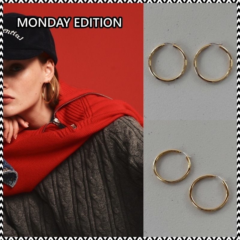 MONDAY EDITION Golden Hoop Earrings 1