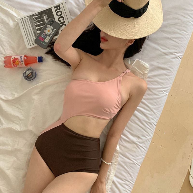 【1つ買うと10つ無料】水着2025暑いばねワンショルダー不規則な色ブロックハイウエストカバー腹部スリミングワンピースのセクシーな水着の女性