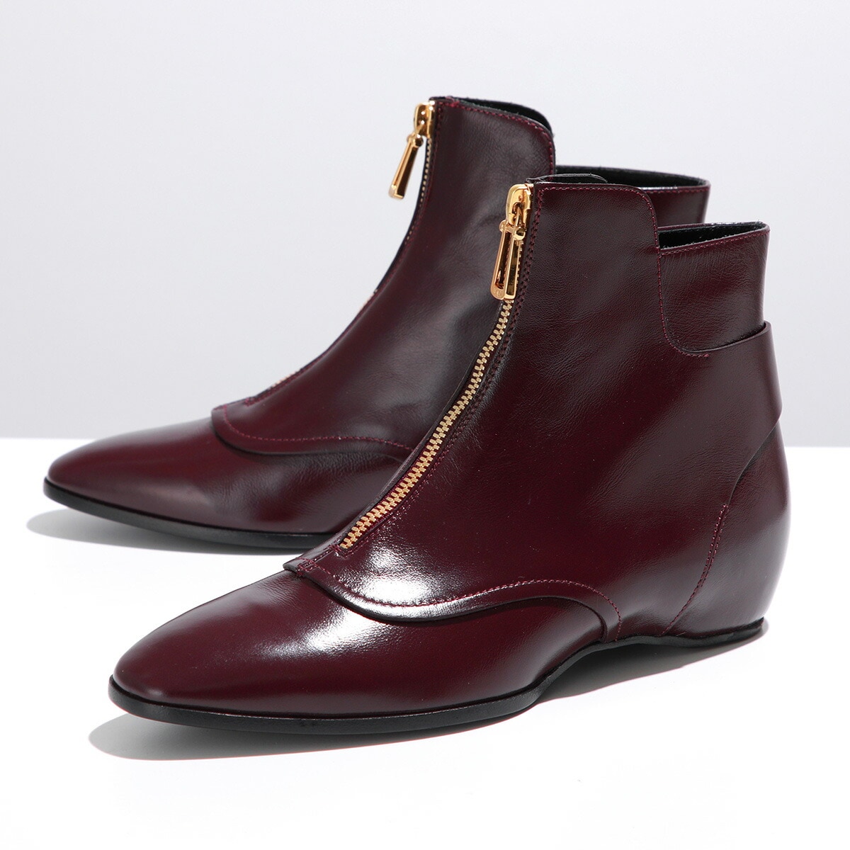 TODS トッズ アンクルブーツ XXW0UQ0I390SUR レディース ショートブーツ レザー ローヒール フロントジップ シューズ 靴 L813 30,672円