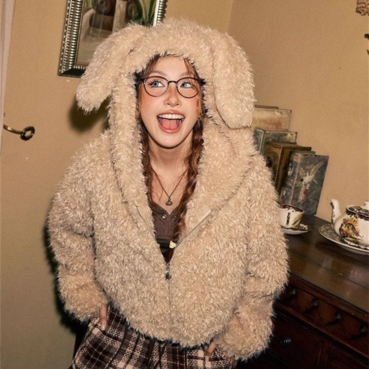 2026新品大人気韓国ファッション 人気アウター かわいらしいウサギの耳は毛皮のようなウェスト丈の連帽のモコモコのコート女性のはゆったりとして厚くているいい風