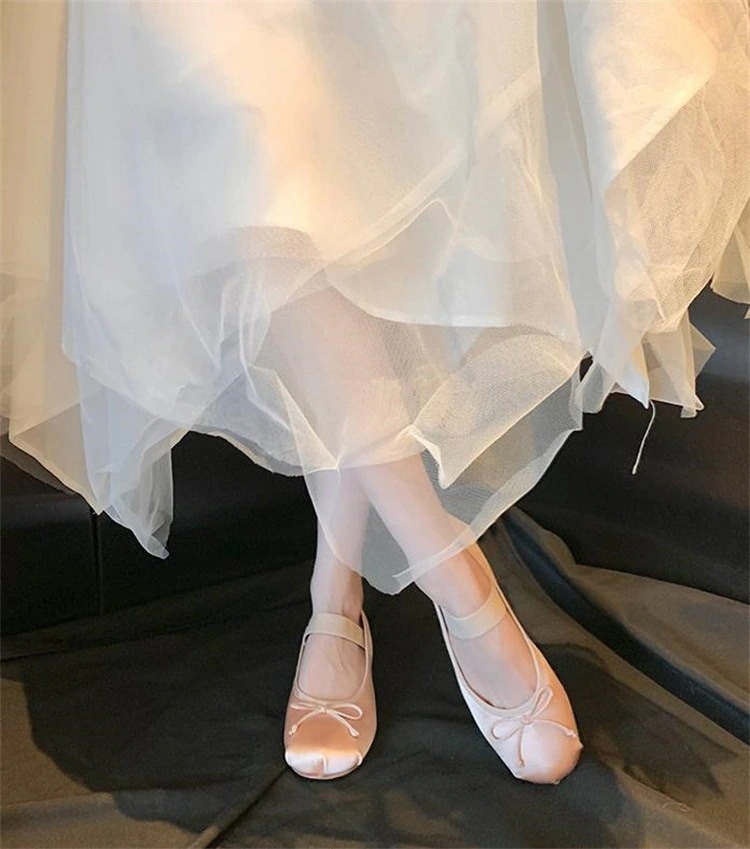 INSスタイル バレエ靴 シングルシューズ シルク トレンド サテン 蝶ネクタイ バレエシューズ メアリージン靴