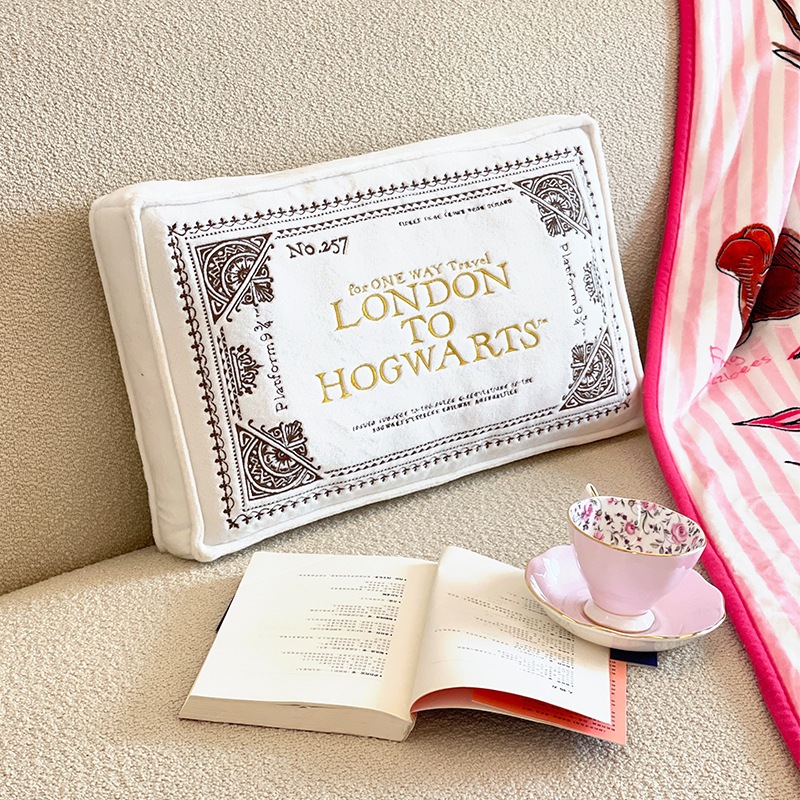 ハリーポッター枕ホグワーツチケット枕ワーナーホーム漫画クッションルーム装飾 5,247円