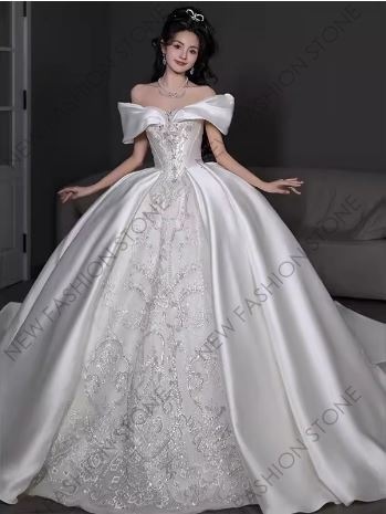 ワンワードショルダーサテンの主なウェディングドレスの新しいフランス式ウェディングドレス-46