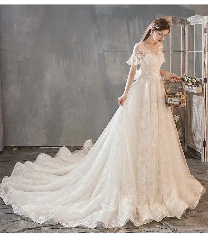 ウェディングドレス エンパイア/トレーンラインパフスリーブ 花嫁ロングドレス 簡約 結婚式 露背 二